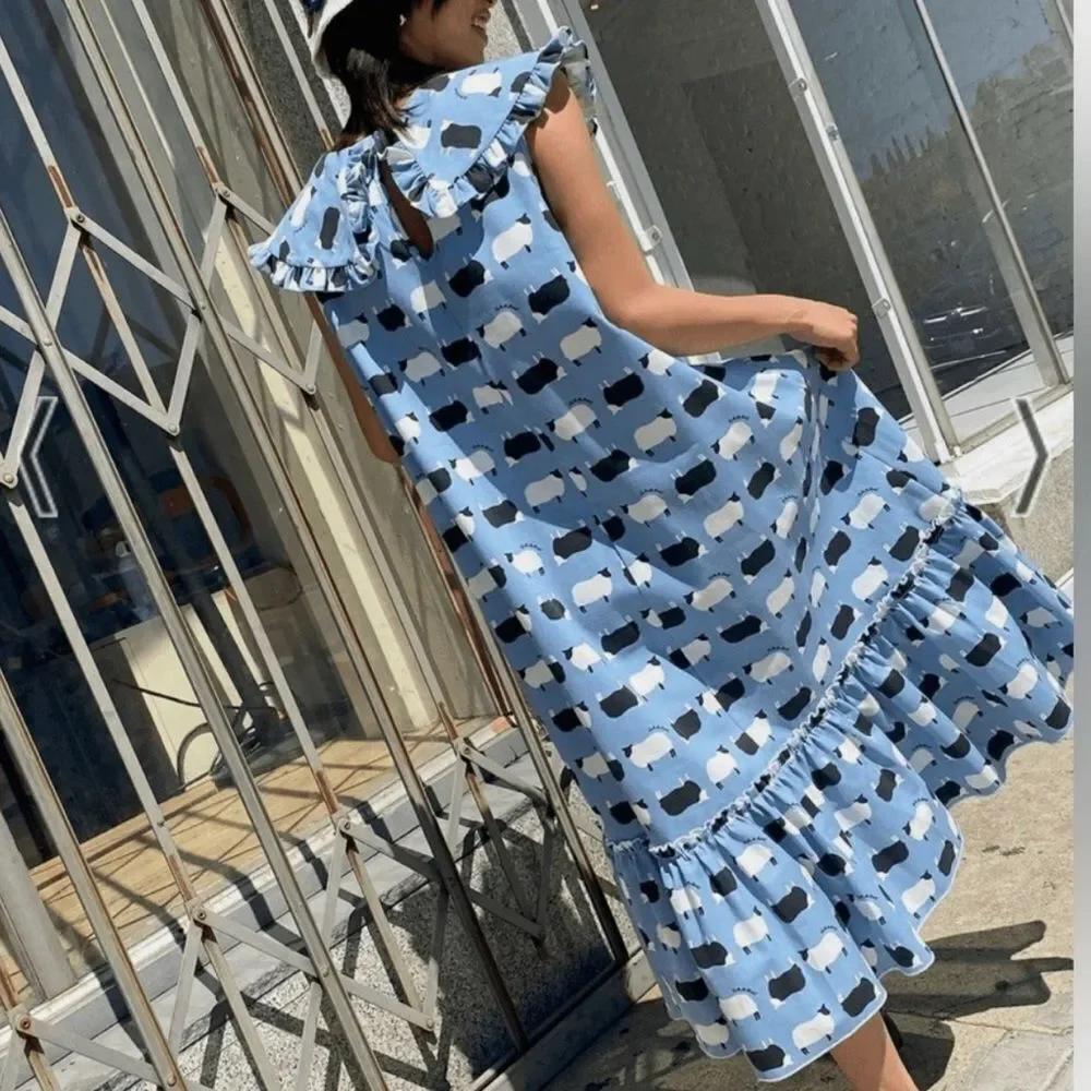 NEW LISA SAYS GAH Stevie Blue Novelty Counting Sheep Print Denim Midi Dress XS - Picture 3 of 17